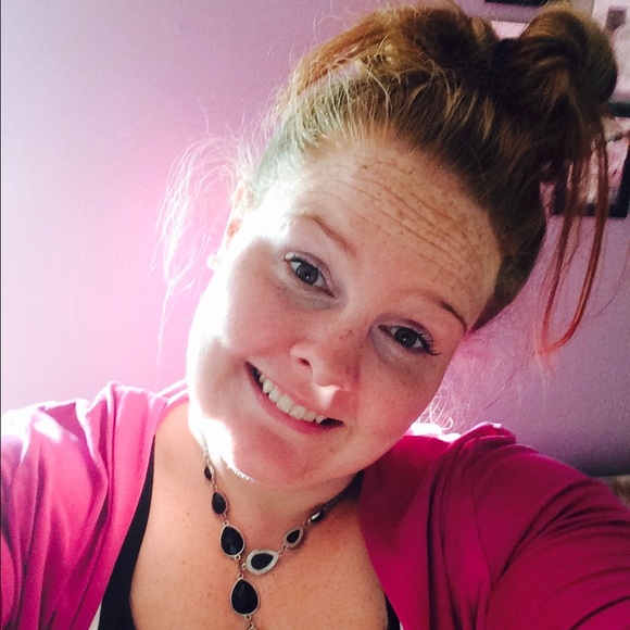 Meet your Posher, Krystal