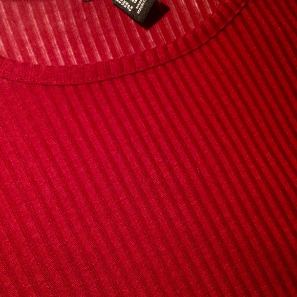Knitted Burgundy long sleeve crop top - Picture 4 of 4