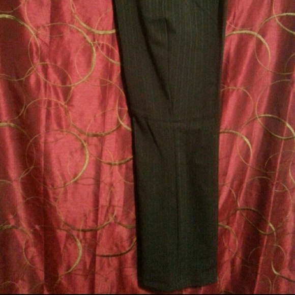 Dress pants - Picture 2 of 3