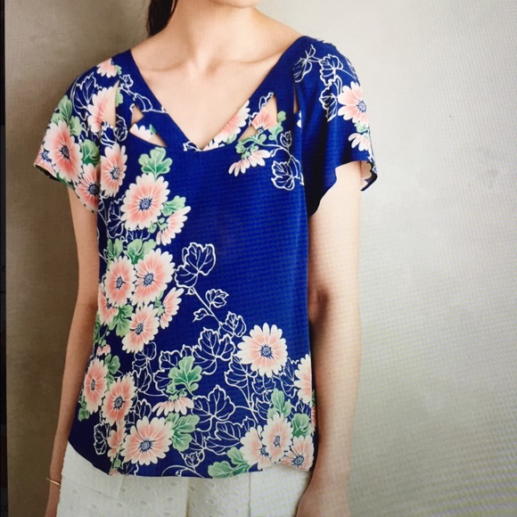 NWT Anthropologie Tri-Cut blouse by Maeve