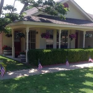 Meet your Posher, Glynda