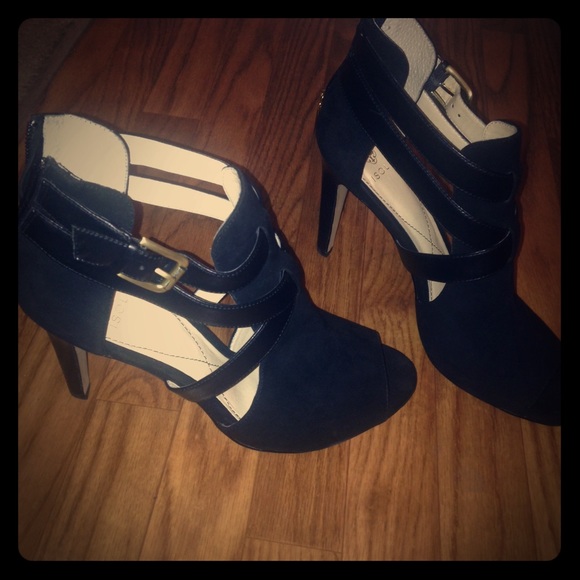 Black Isola heels sz. 11