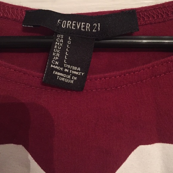 "Team" crop top - Picture 2 of 3