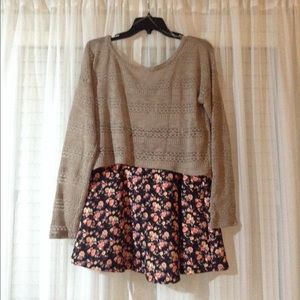 BLK FRDY SALE!! Urban Outfitters Cropped Sweater