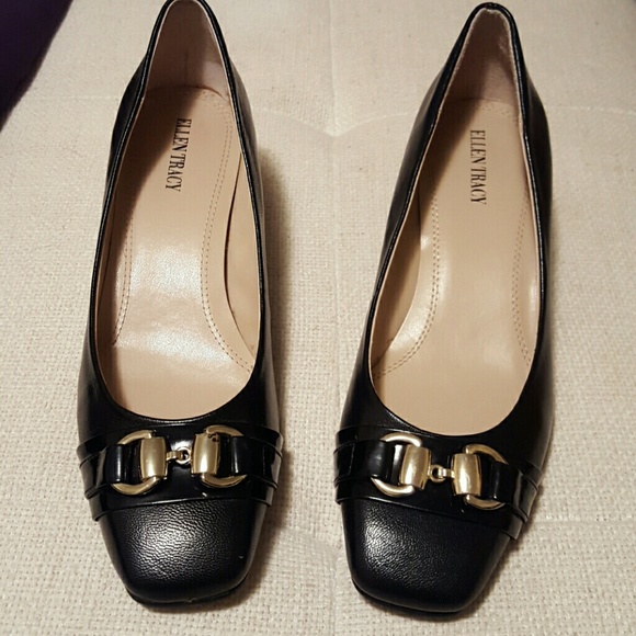 (NWOT) Ellen Tracy chain kitten heels