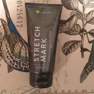 It works stretch mark cream