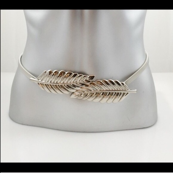 NEW SILVER LEAF BUCKLE SKINNY SLINKY STRETCH BELT