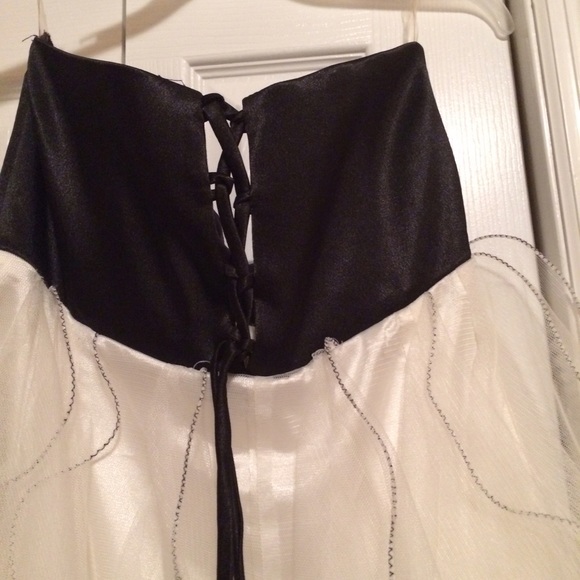 Party Dress - Picture 3 of 3