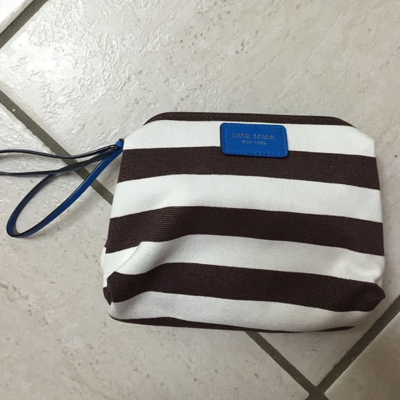 Henri Bendel makeup/small travel bag