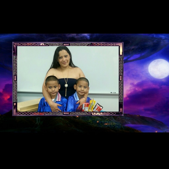 Meet your Posher, Edith - Picture 1 of 1