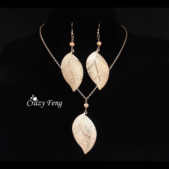 🌿Gold Leaf Jewelry Set🌿 - Picture 2 of 4