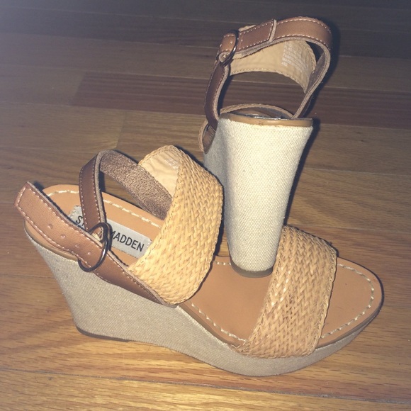 Steve Madden wedge sandals