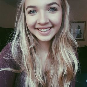 Meet your Posher, Ellie