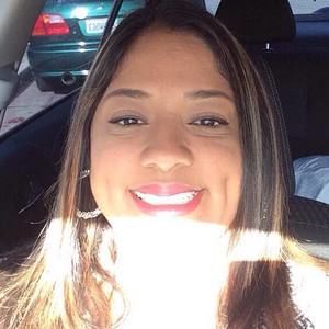 Meet your Posher, Roxanne