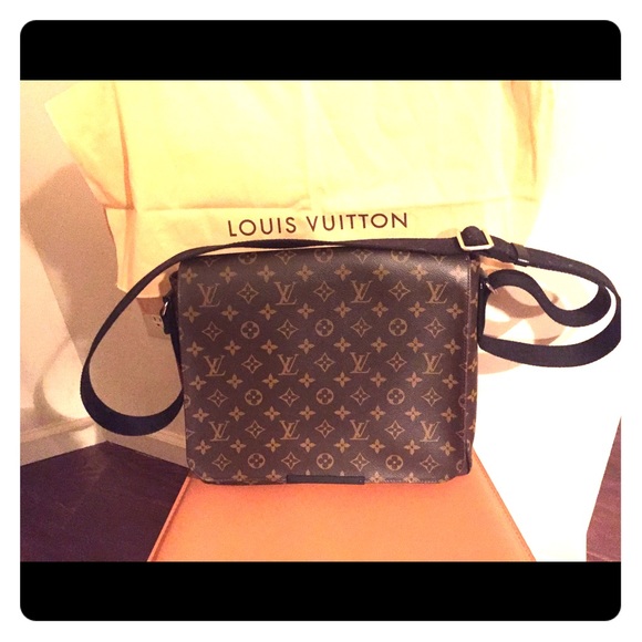 Louis Vuitton laptop bag. Barely ever used.