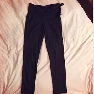 Max Studio ponte knit cigarette pant