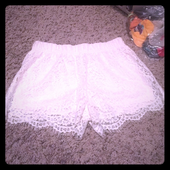 White lace shorts