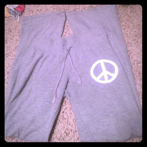 ❗️sold❗️Gray boot cut yoga pants with a Peace sign