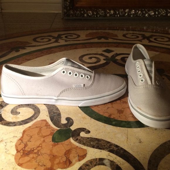 Vans tennis sneakers