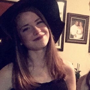 Meet your Posher, Lindsey