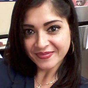 Meet your Posher, Raquel