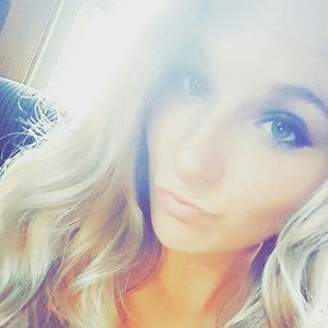 Meet your Posher, Keely