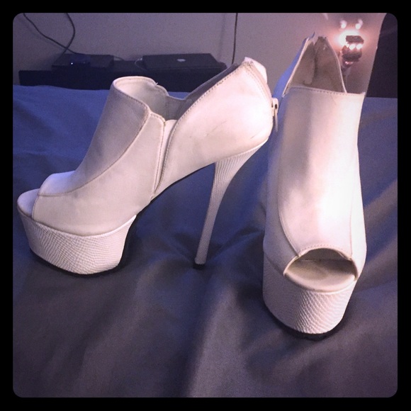 Size 6 1/2 Cupid platform heels white