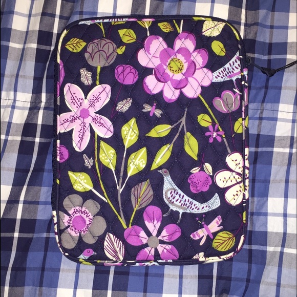 Vera Bradley Tablet Case - Picture 2 of 3
