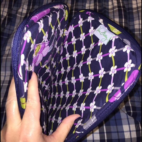 Vera Bradley Tablet Case - Picture 3 of 3