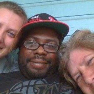 Meet your Posher, Carlos