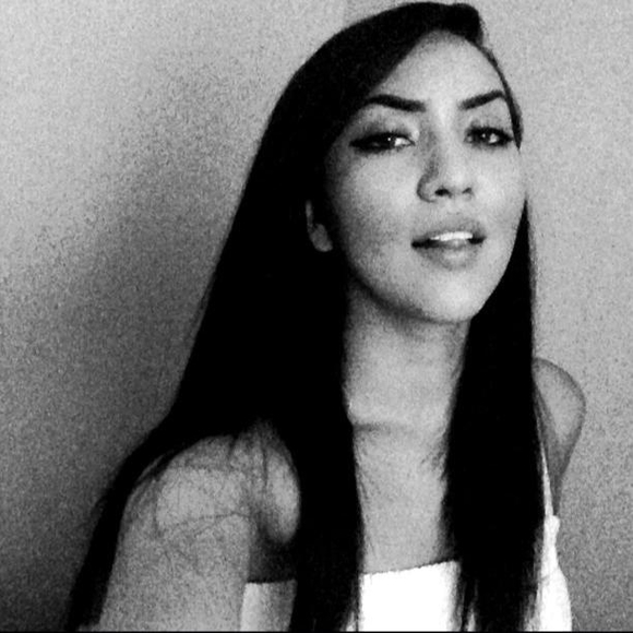 Meet your Posher, Caroline