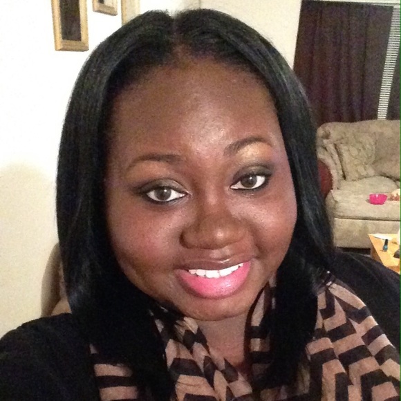 Meet your Posher, Aushea