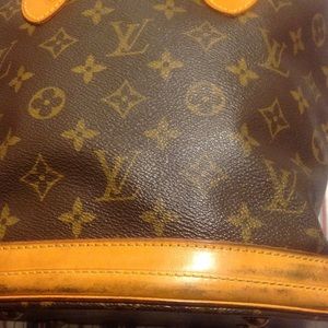 Louis Vuitton Bags - Authentic LV petite bucket tote. Louis Vuitton Bags - Authentic LV petite bucket tote.
