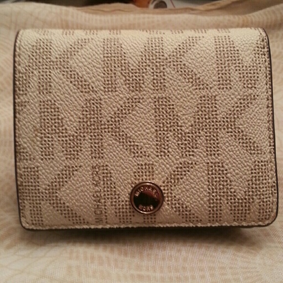 Jet Set Saffiano Leather Card Holder????