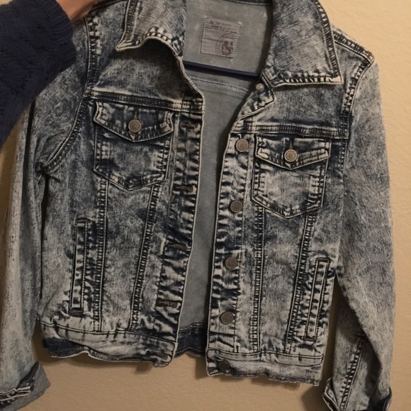 Acid wash jean jacket