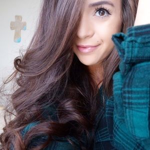 Meet your Posher, Abigail