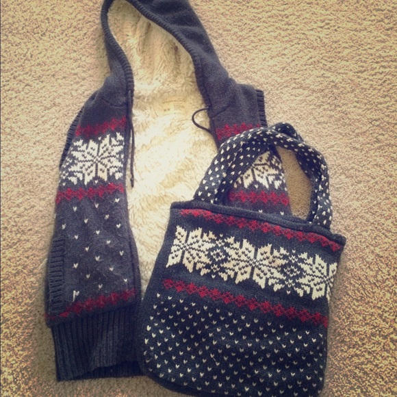 Hollister Winter Jacket & Matching Bag