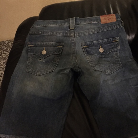 TRUE RELIGION - Picture 2 of 4
