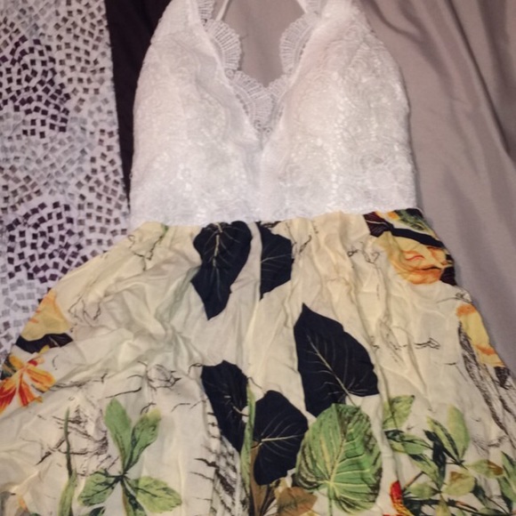 Brand new romper floral