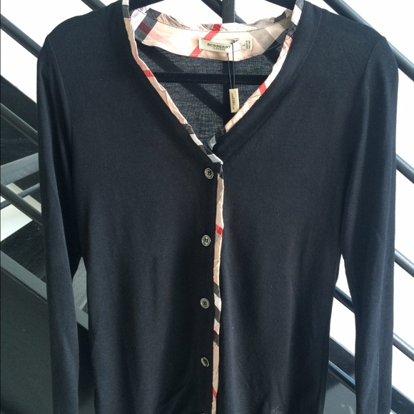 Burberry sweater Size L
