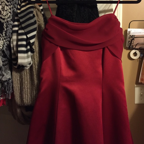 Dress - Picture 1 of 4