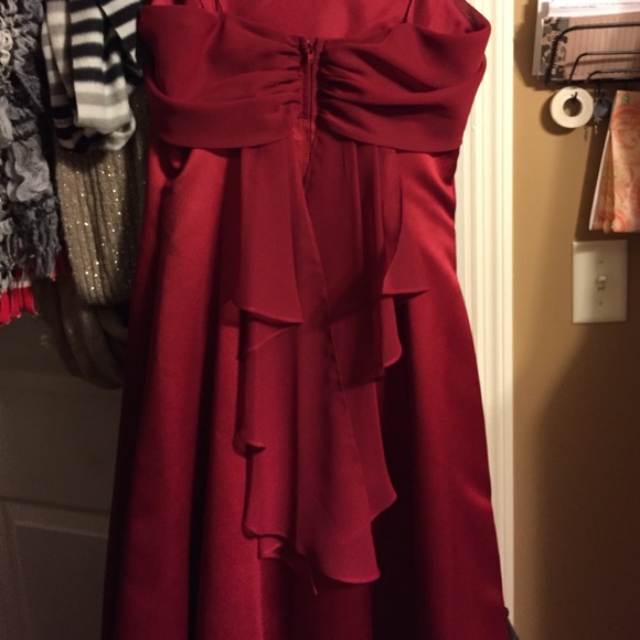 Dress - Picture 3 of 4