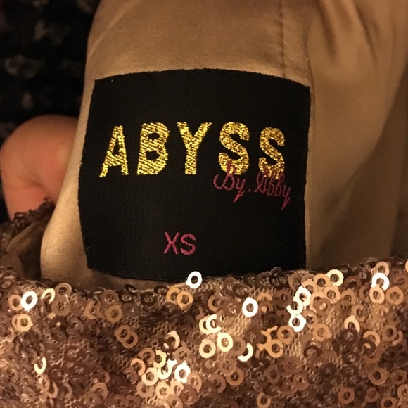 Abyss Gold Peplum Dress - Picture 2 of 2