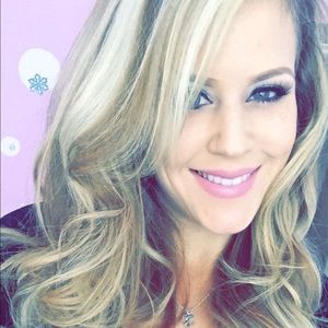 Meet your Posher, Melissa