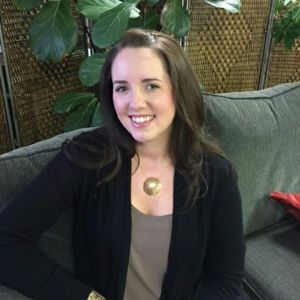 Meet your Posher, Claudia