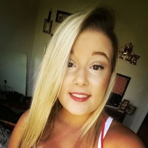 Meet your Posher, Savannah