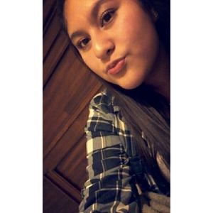 Meet your Posher, Iris