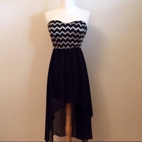 Windsor high-low, black/gold dress