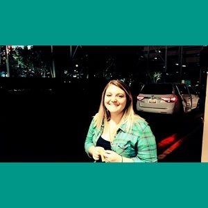 Meet your Posher, Kayla