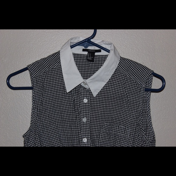 Forever 21 collared button down - Picture 3 of 3